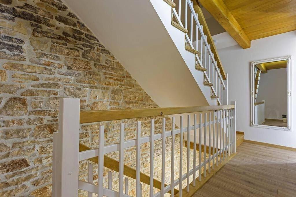 הוילה Burići House Kristina **** מראה חיצוני תמונה