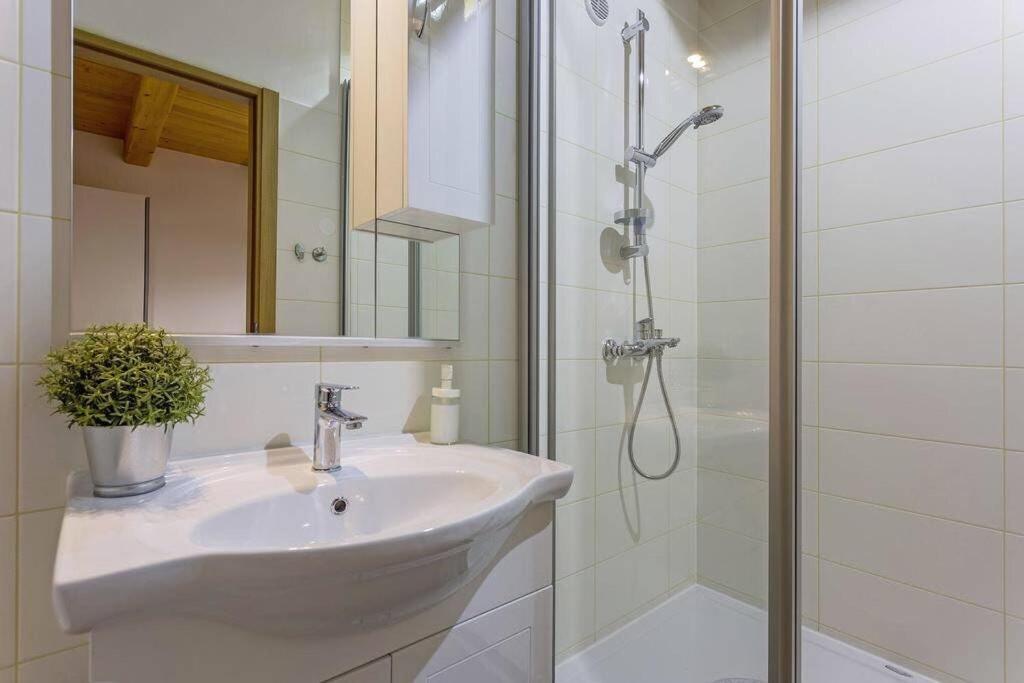הוילה Burići House Kristina **** מראה חיצוני תמונה